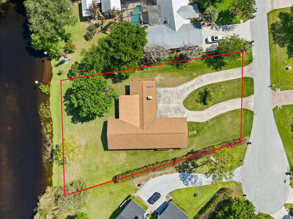 Unit for sale at 903 SW Willow Lane, Palm City, FL 34990