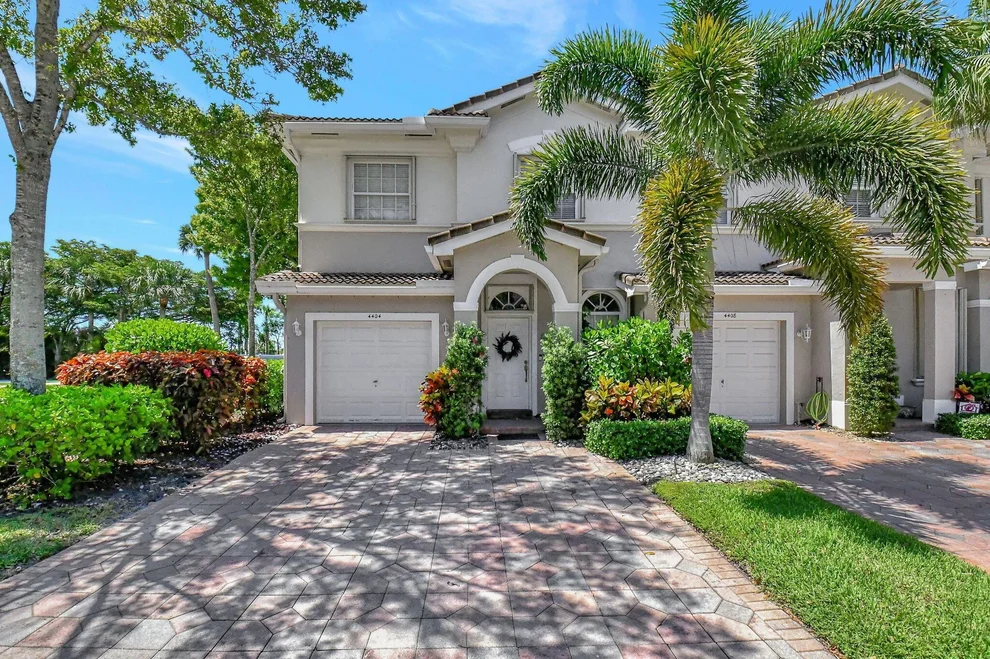 Unit for sale at 4404 Regal Court, Delray Beach, FL 33445