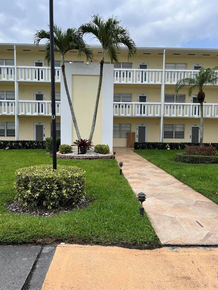 Unit for sale at 341 Dorset I, Boca Raton, FL 33434