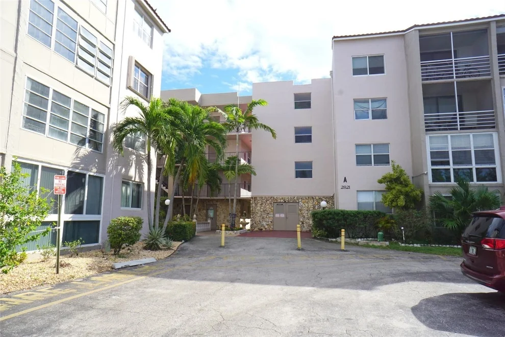 Unit for sale at 2821 Somerset Drive, Lauderdale Lakes, FL 33311