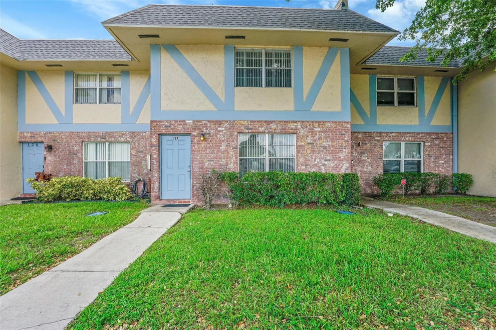 Unit for sale at 7505 Kimberly Boulevard, North Lauderdale, FL 33068