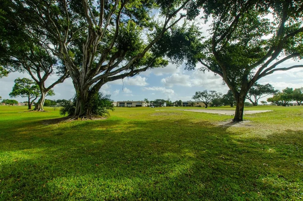 Unit for sale at 13 Flanders A, Delray Beach, FL 33484
