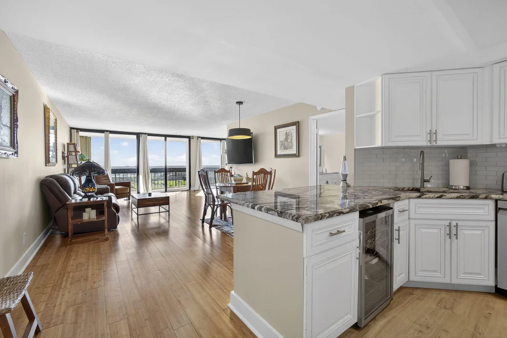 Unit for sale at 2400 Presidential Way, West Palm Beach, FL 33401