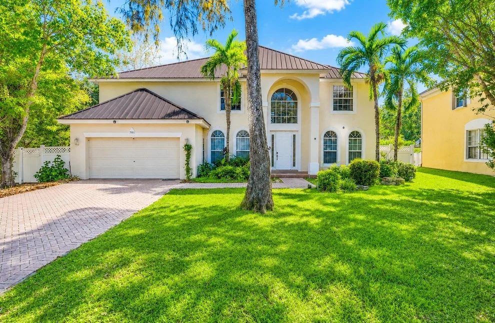 Unit for sale at 9526 NW 52nd Place, Coral Springs, FL 33076