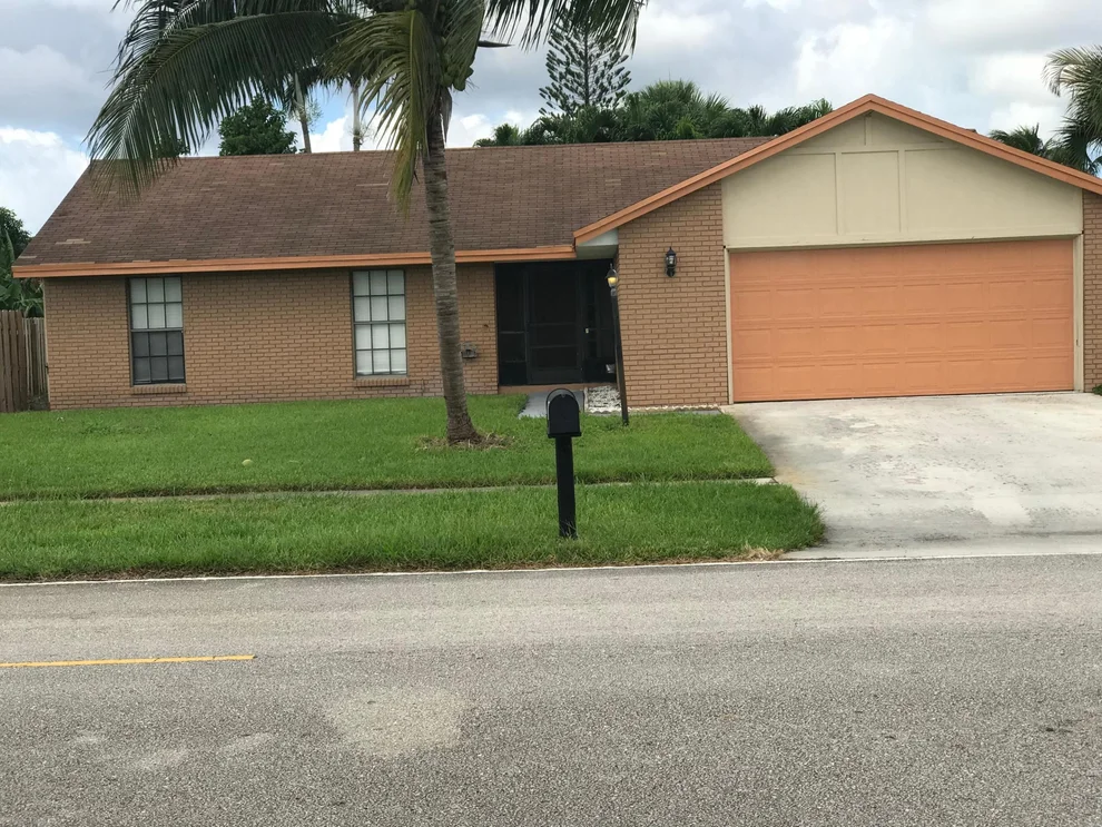 Unit for sale at 103 Timber Run E, Riviera Beach, FL 33407