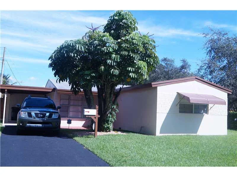 Unit for sale at 6601 Douglas Street, Hollywood, FL 33024