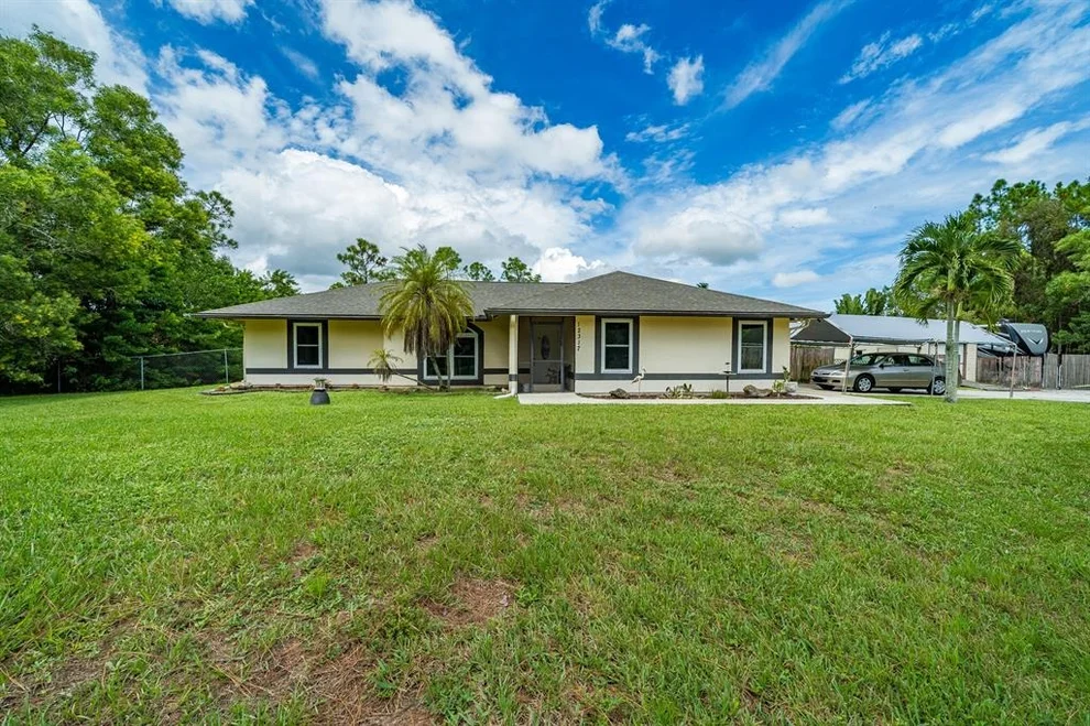 Unit for sale at 12317 69th Street N, The Acreage, FL 33412