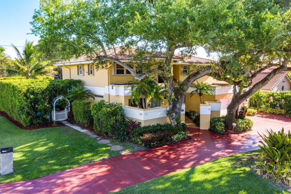 Unit for sale at 1801 Isabel Oeste Road, Boca Raton, FL 33486