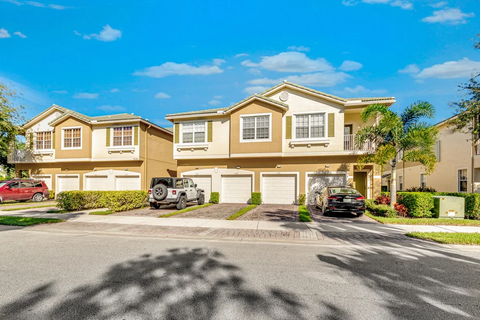 Unit for sale at 3131 SE Lexington Lakes Drive, Stuart, FL 34994