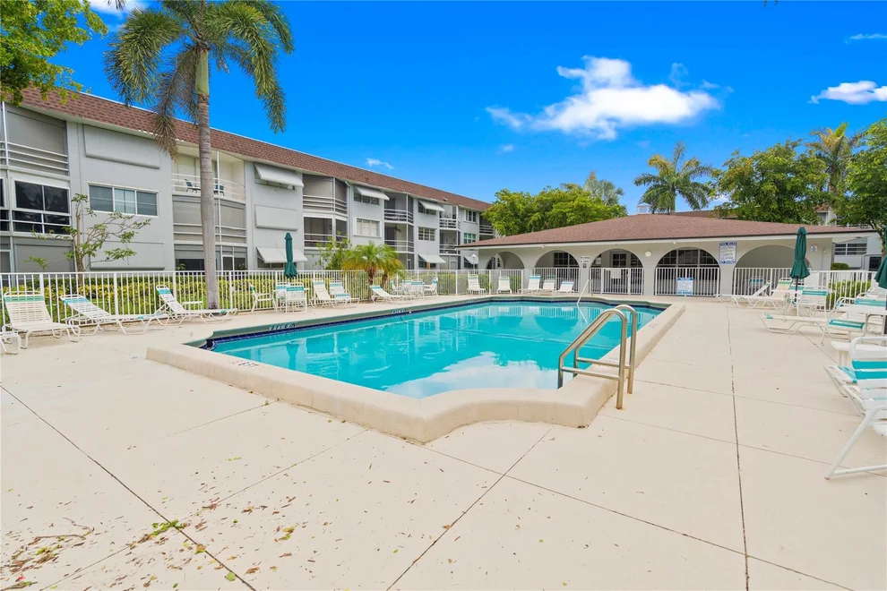 Unit for sale at 1040 SE 4th Avenue, Deerfield Beach, FL 33441