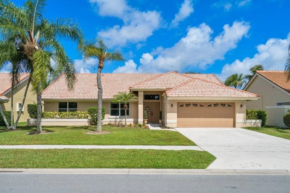 Unit for sale at 5978 Wedgewood Village Circle, Lake Worth, FL 33463