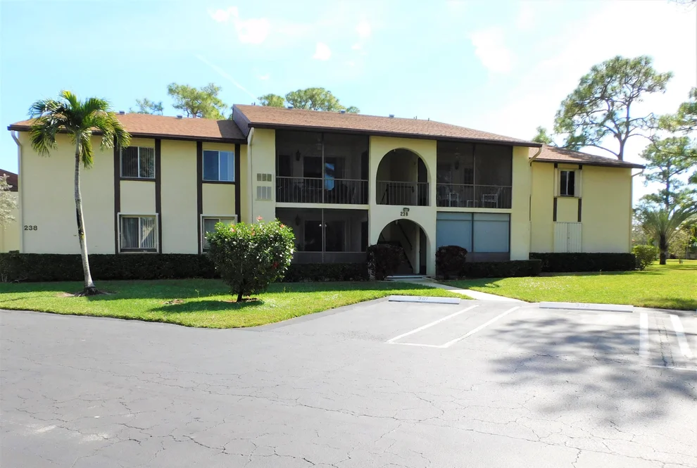 Unit for sale at 238 Pine Hov Circle, Greenacres, FL 33463