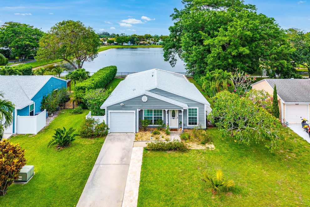 Unit for sale at 5331 Courtney Circle, Boynton Beach, FL 33472