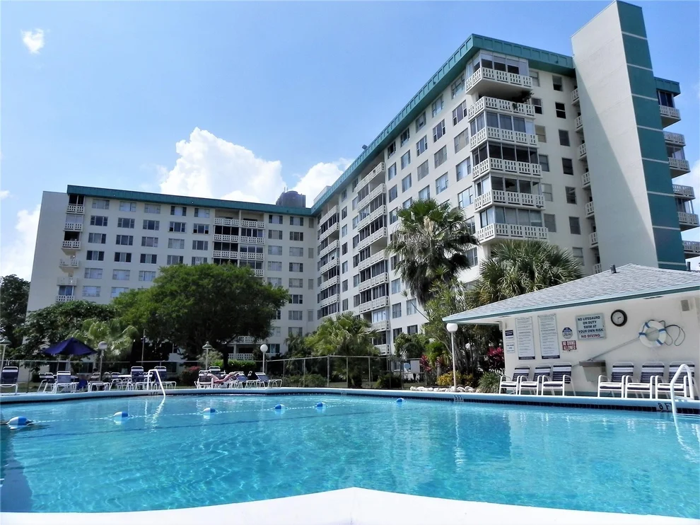 Unit for sale at 4330 Hillcrest Drive, Hollywood, FL 33021