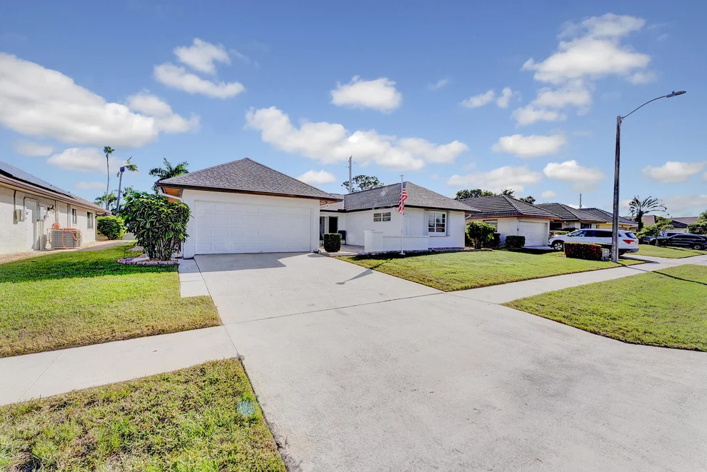 Unit for sale at 10306 Greentrail Drive N, Boynton Beach, FL 33436