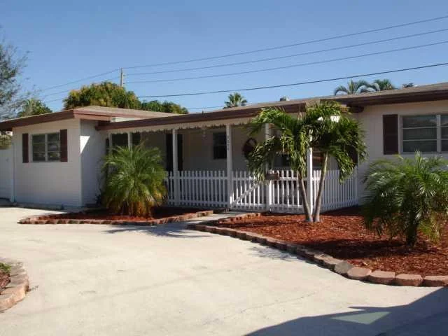 Unit for sale at 5250 NE 18th Avenue, Fort Lauderdale, FL 33334