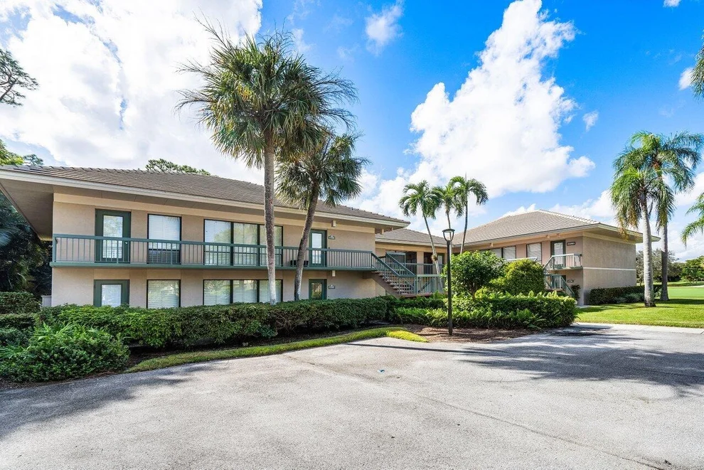 Unit for sale at 4359 Quail Ridge Drive N, Boynton Beach, FL 33436