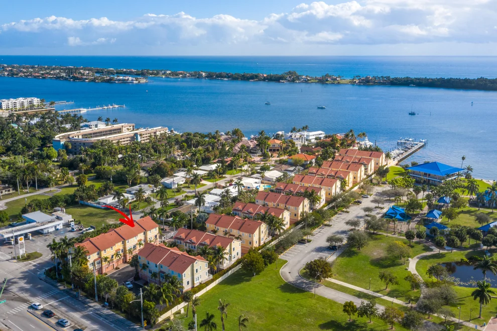 Unit for sale at 104 Harbors Way, Boynton Beach, FL 33435
