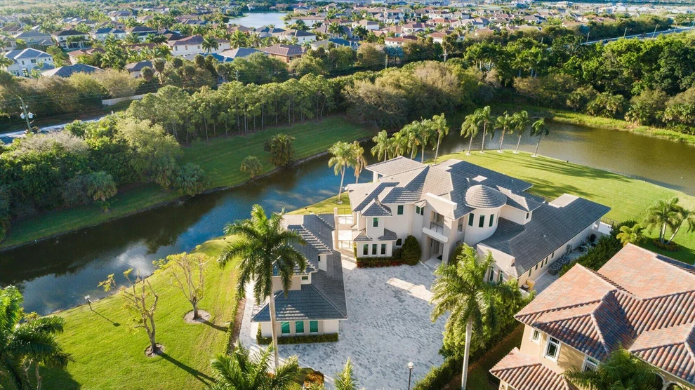 Unit for sale at 17106 Avenue Le Rivage, Boca Raton, FL 33496