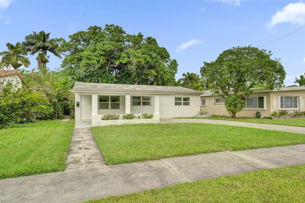 Unit for sale at 1423 Garfield Street, Hollywood, FL 33020