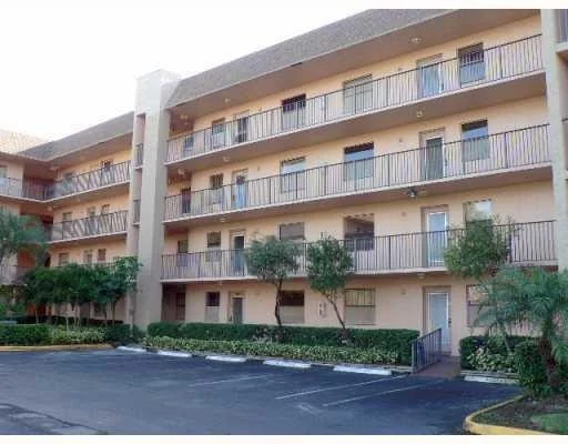 Unit for sale at 2764 NW 104th Avenue, Sunrise, FL 33322