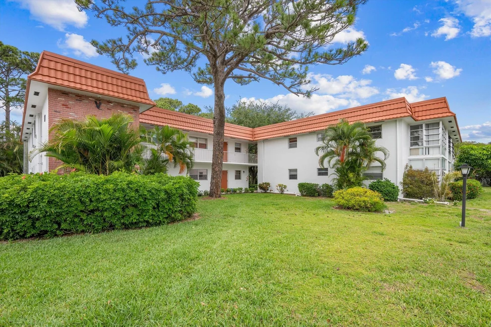 Unit for sale at 2600 SE Ocean Boulevard, Stuart, FL 34996