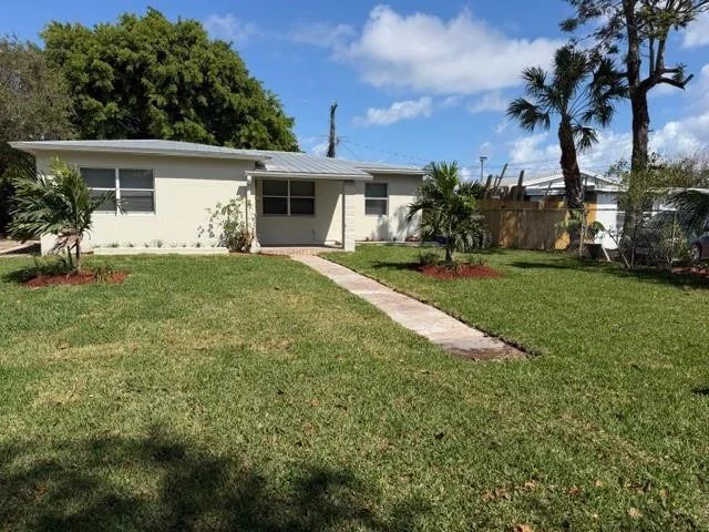 Unit for sale at 141 SE 7th Avenue, Boynton Beach, FL 33435
