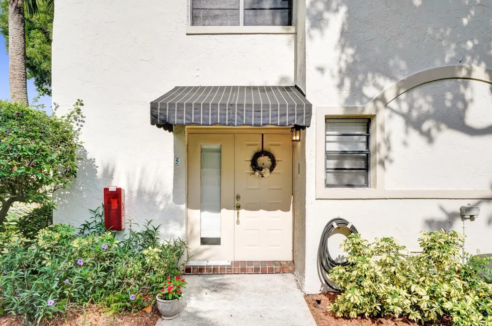 Unit for sale at 7200 NW 2nd Avenue, Boca Raton, FL 33487