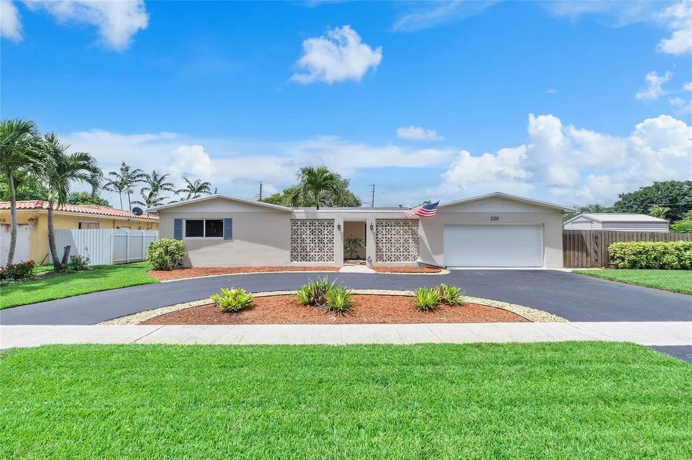 Unit for sale at 220 SW 71 Terrace, Pembroke Pines, FL 33023