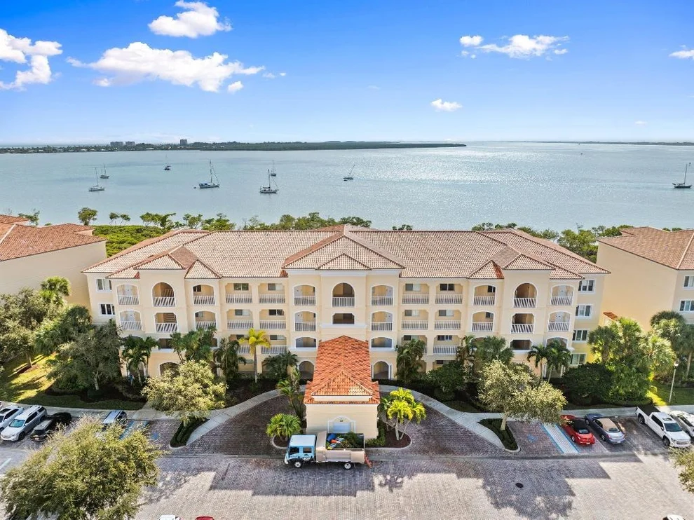 Unit for sale at 25 Harbour Isle Drive W, Fort Pierce, FL 34949