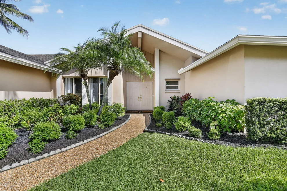 Unit for sale at 9821 SW 1ST Court, Plantation, FL 33324