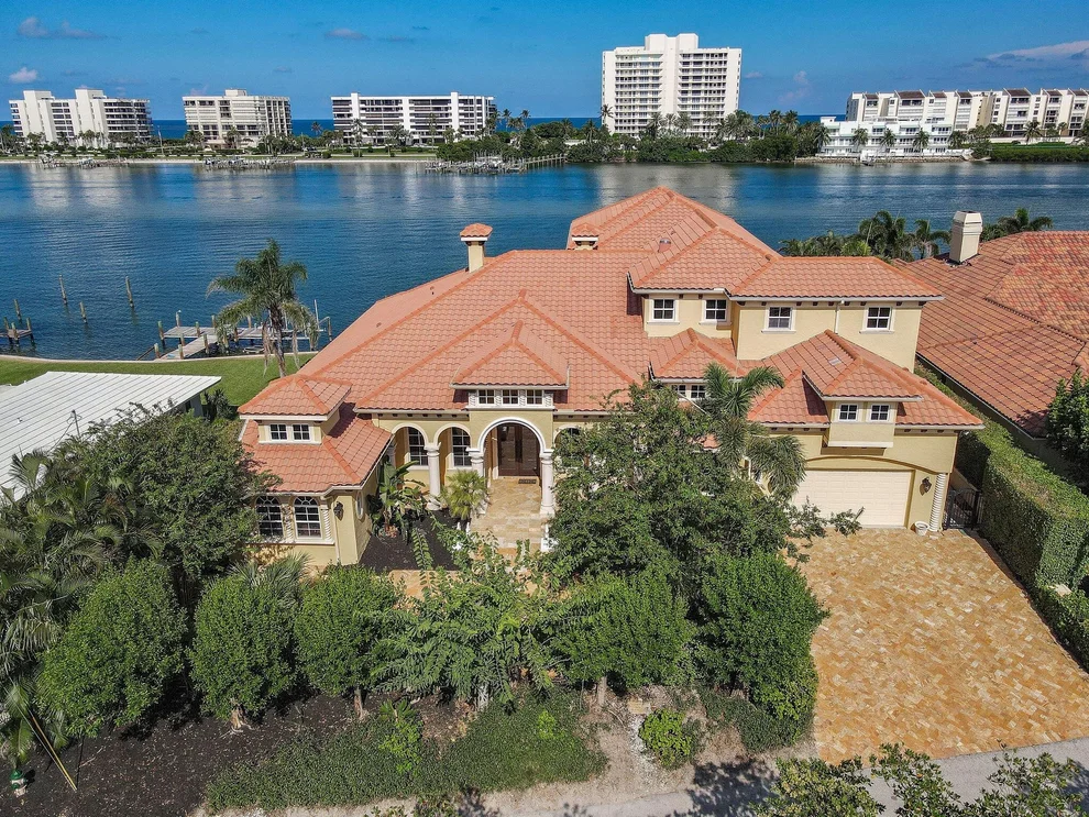 Unit for sale at 19709 Harbor Road N, Jupiter, FL 33469