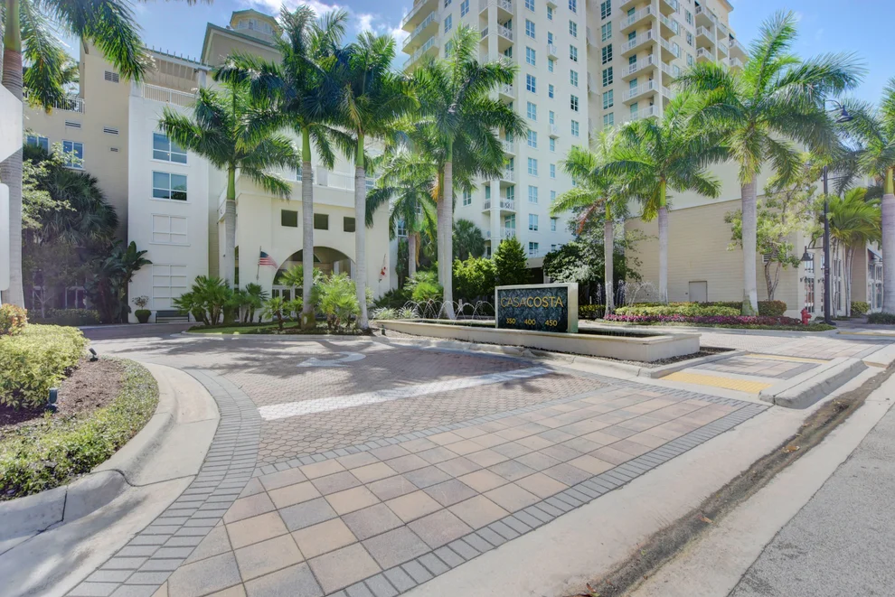 Unit for sale at 450 N Federal Highway, Boynton Beach, FL 33435