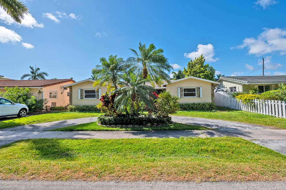 Unit for sale at 1246 Arthur Street, Hollywood, FL 33019