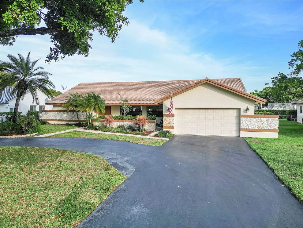 Unit for sale at 9950 NW 11th Manor, Coral Springs, FL 33071