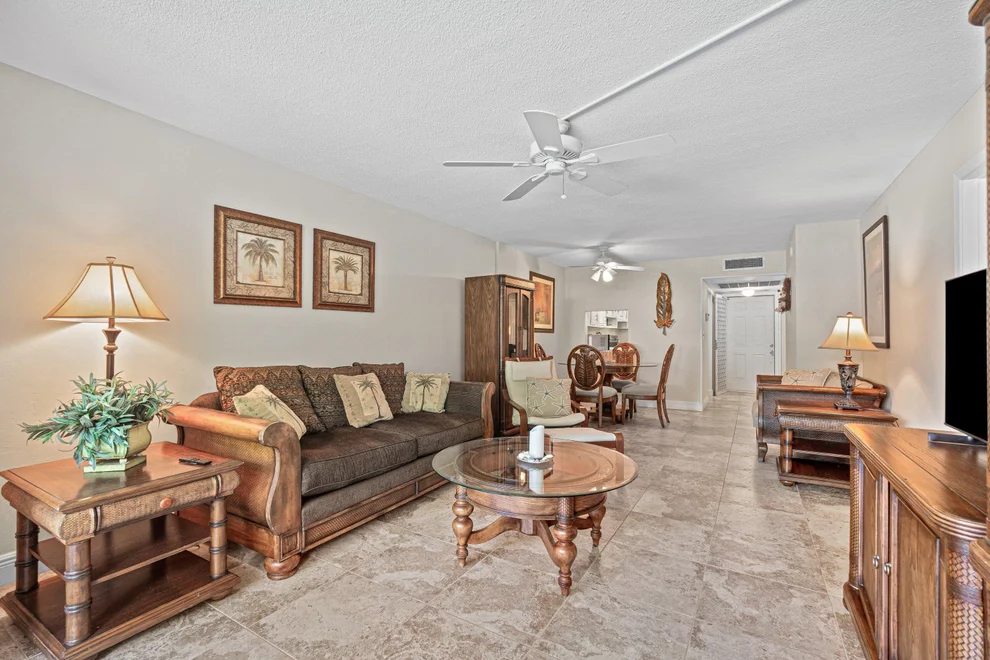 Unit for sale at 4500 N FEDERAL Highway, Lighthouse Point, FL 33064