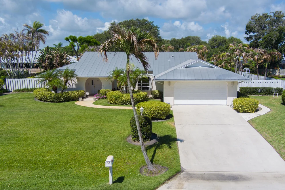 Unit for sale at 9268 SE Gettysburg Court, Hobe Sound, FL 33455