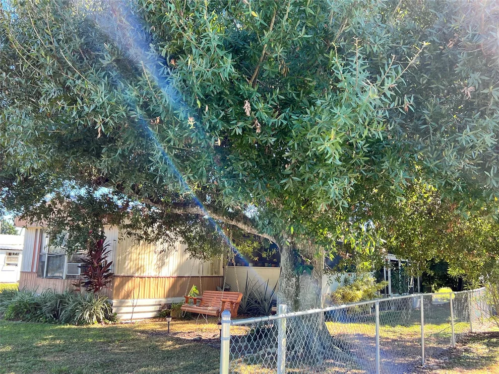 Unit for sale at 3438 SE 27th Street, Okeechobee, FL 34974