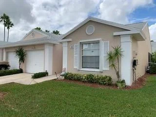 Unit for sale at 470 SE 21st Lane, Homestead, FL 33033