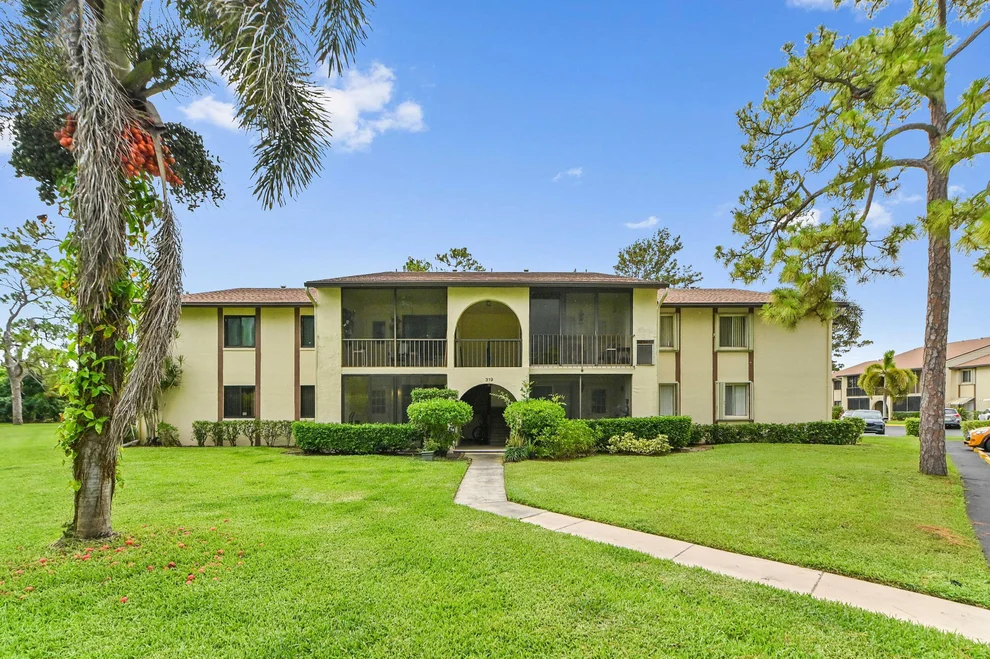 Unit for sale at 319 Knotty Pine Circle, Greenacres, FL 33463
