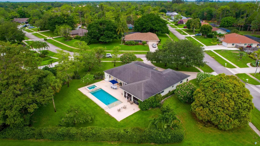 Unit for sale at 148 Scarborough Terrace, Wellington, FL 33414