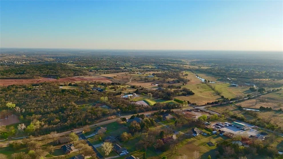 Unit for sale at 8750 E Waterloo Road, Arcadia, OK 73007