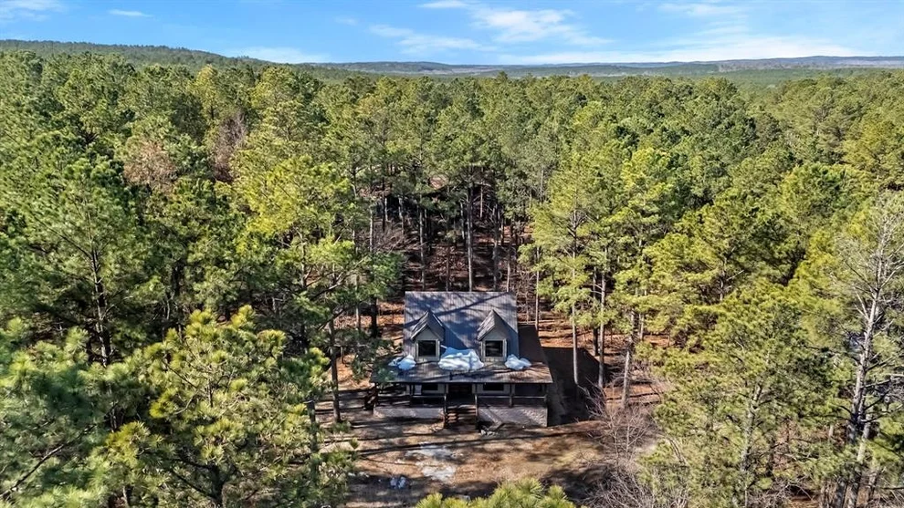 Unit for sale at 208 Lost Plum Trail, Broken Bow, OK 74728