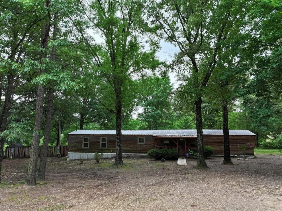 Unit for sale at 2260 Old Military Road, Broken Bow, OK 74728