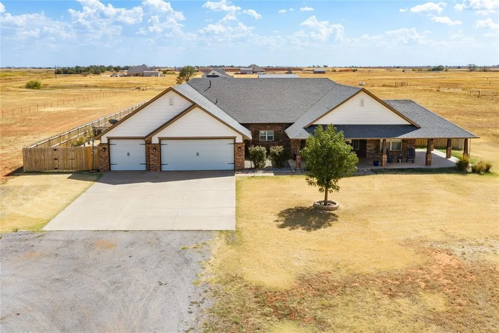 Unit for sale at 1430 NE Azalea Road, Piedmont, OK 73078