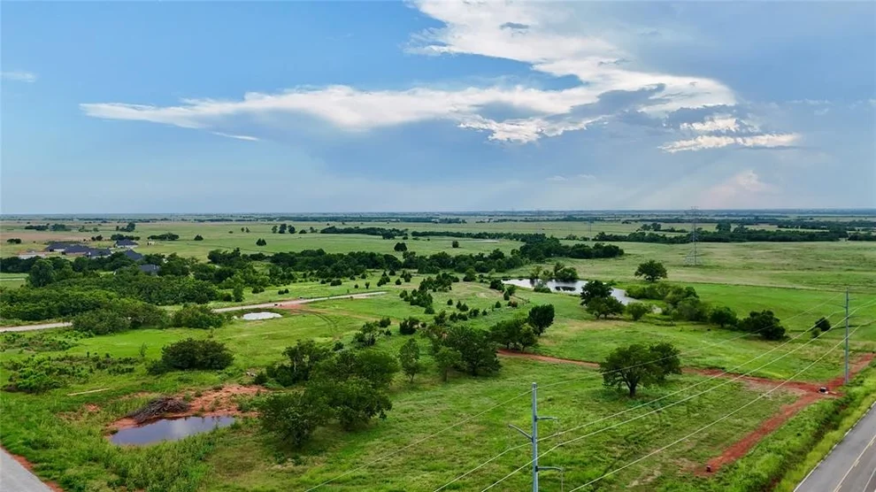 Unit for sale at 13 W Industrial Road, Guthrie, OK 73044
