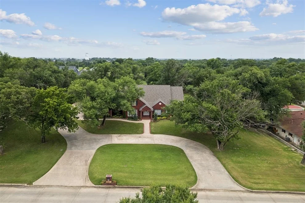 Unit for sale at 507 Reid Street, Seminole, OK 74868