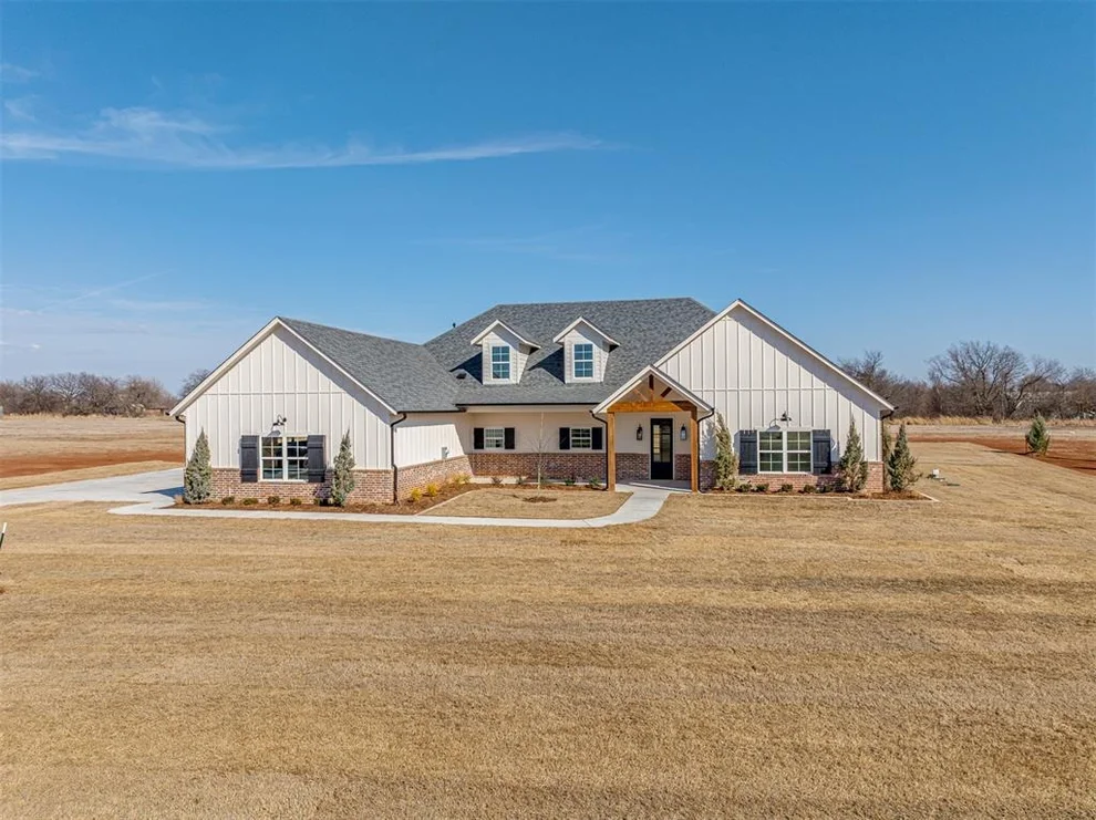 Unit for sale at 20904 Rush Creek Road, Edmond, OK 73012