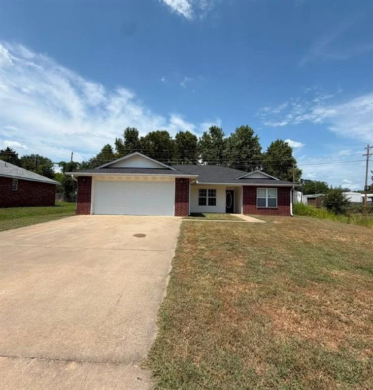 Unit for sale at 701 Kody Lane, Sallisaw, OK 74955