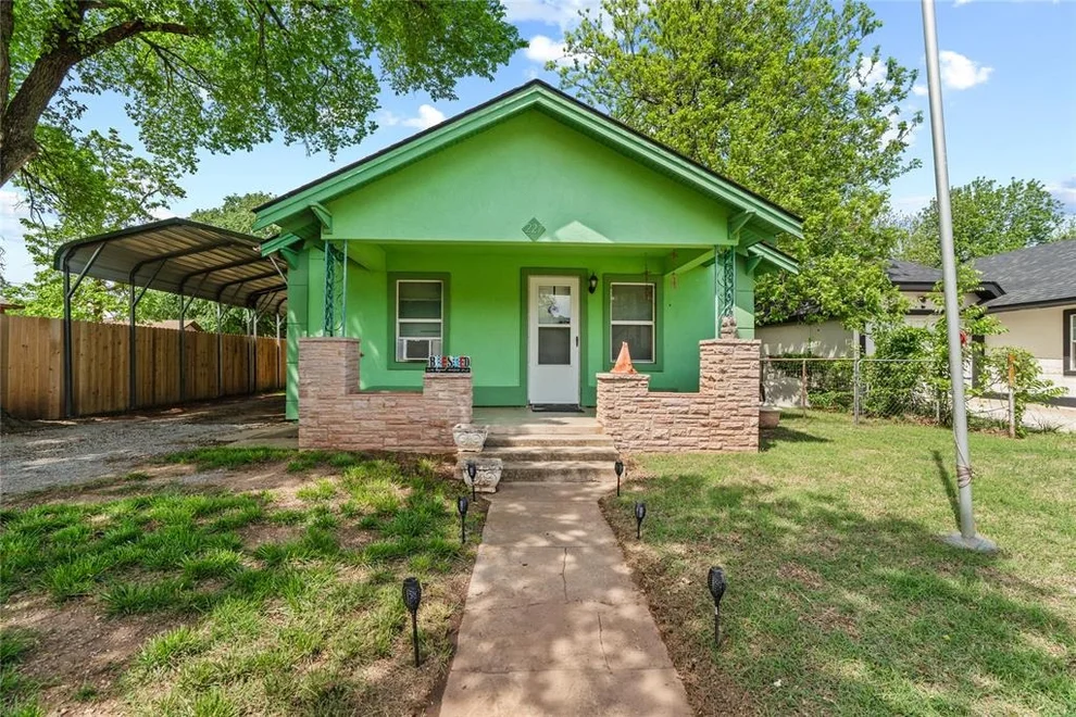 Unit for sale at 227 N K Avenue, El Reno, OK 73036